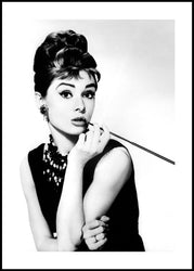 Audrey Hepburn 3 | INDRAMMET BILLEDE Indrammet billede ART COPENHAGEN 30x40 Sort 