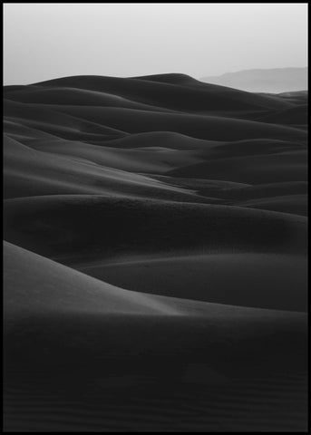Black dunes | INDRAMMET BILLEDE Indrammet billede ART COPENHAGEN 30x40 Sort 
