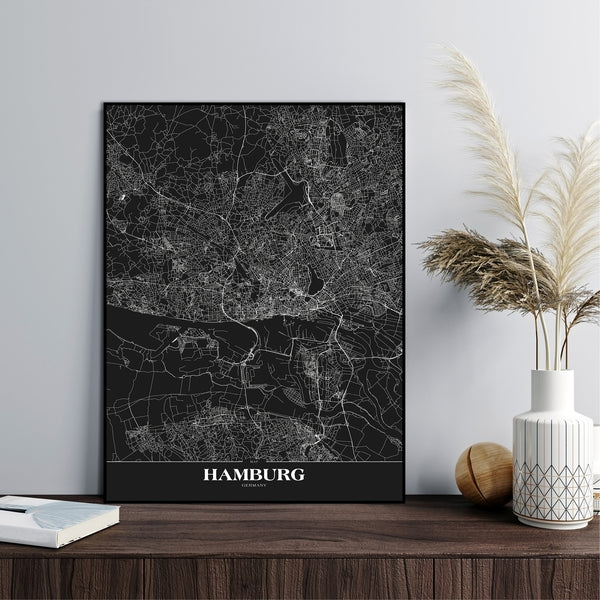 Map Hamburg black | INDRAMMET BILLEDE Indrammet billede ART COPENHAGEN   
