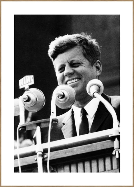 John F. Kennedy | INDRAMMET BILLEDE Indrammet billede ART COPENHAGEN 30x40 Egeramme 