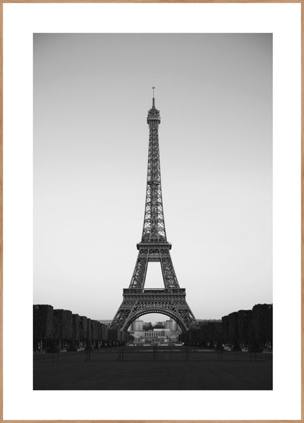 Paris | INDRAMMET BILLEDE Indrammet billede ART COPENHAGEN 30x40 Egeramme 